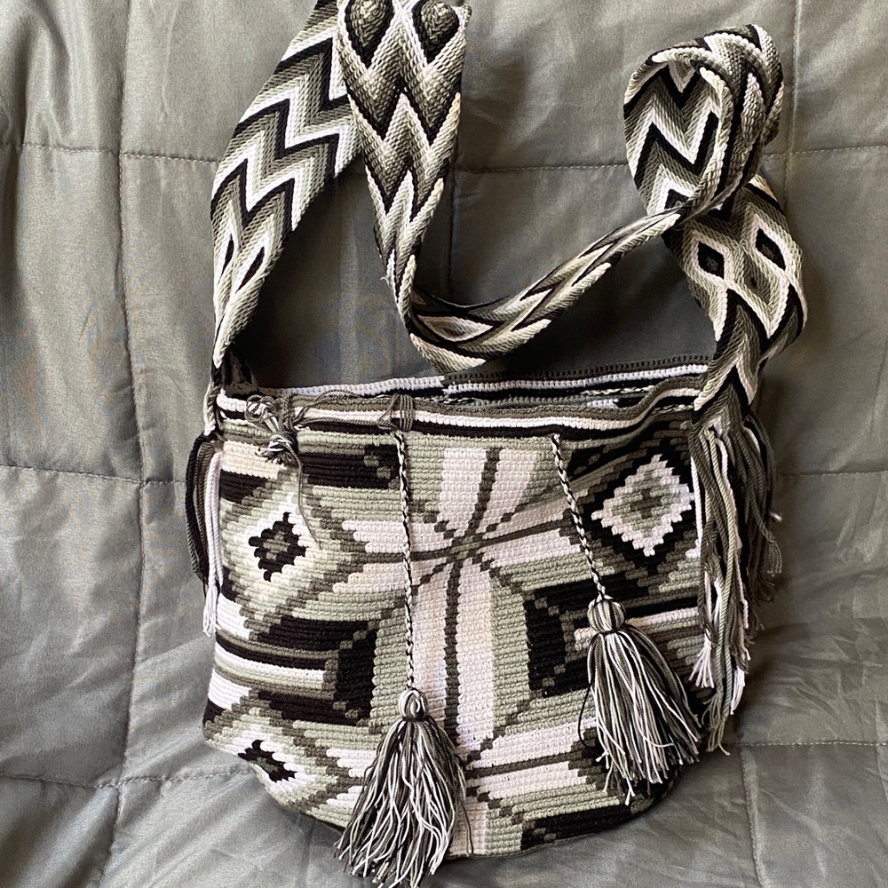 Stylish Black and Gray Patterned Women's Bag